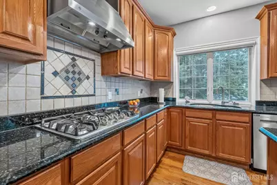 15 McGinnis Street, East Brunswick Township, NJ 08816 - Photo 27