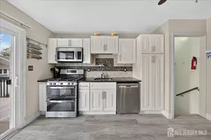 961 Linwood Pl, North Brunswick Township, NJ 08902 - Photo 9