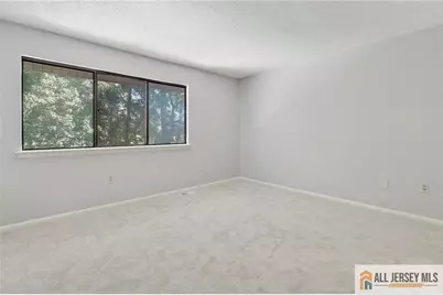 182 Hampshire Drive, Plainsboro Township, NJ 08536 - Photo 11