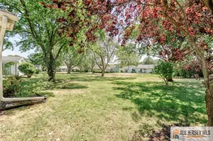 301 Yardley Dr, Monroe Township, NJ 08831 - Photo 29