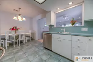 301 Yardley Dr, Monroe Township, NJ 08831 - Photo 9