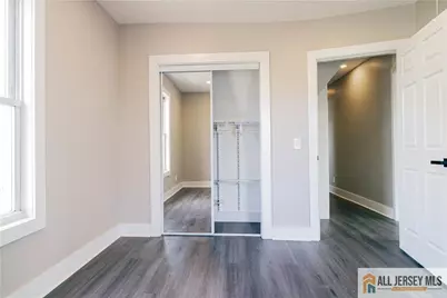 88 Hornsby Street, Fords, NJ 08863 - Photo 5