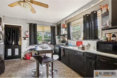 24 Maple Road, Iselin, NJ 08830 - Photo 3