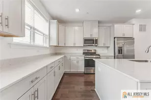 46 Mariveles Wy, Eatontown, NJ 07724 - Photo 9