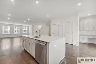 46 Mariveles Wy, Eatontown, NJ 07724 - Photo 7