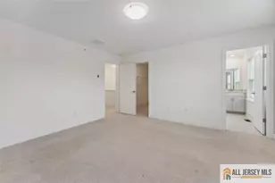 46 Mariveles Wy, Eatontown, NJ 07724 - Photo 13