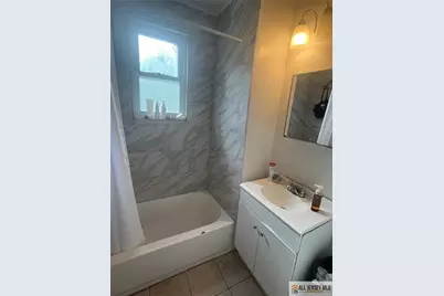 22 Lafayette Street, New Brunswick, NJ 08901 - Photo 9