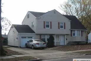 5 Meyer Rd, Edison, NJ 08817 - Photo 3