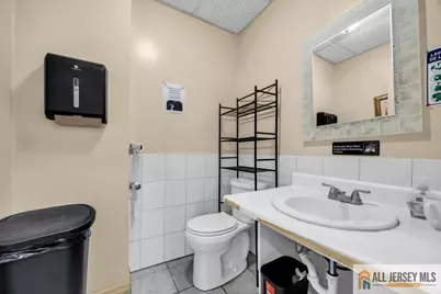 1001 Raritan Avenue, Highland Park, NJ 08904 - Photo 15