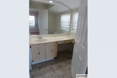 601 Maplecrest Road, Edison, NJ 08820 - Photo 23