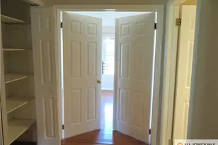 601 Maplecrest Rd, Edison, NJ 08820 - Photo 19