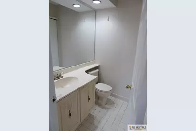 601 Maplecrest Road, Edison, NJ 08820 - Photo 9