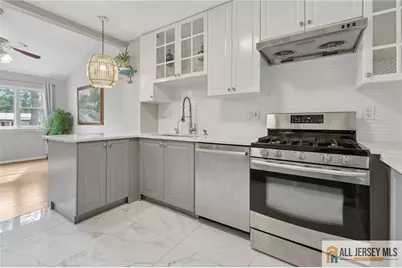 21 Buena Vista Avenue, Piscataway Township, NJ 08854 - Photo 11