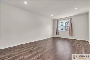 504 E International Rd, Monroe Township, NJ 08831 - Photo 5