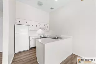 278 Crosse Dr, Monroe Township, NJ 08831 - Photo 11