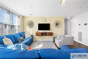 45 Broadway Ave, Jersey City, NJ 07306 - Photo 17