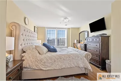 45 Broadway Avenue, Jersey City, NJ 07306 - Photo 35