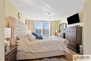 45 Broadway Ave, Jersey City, NJ 07306 - Photo 35