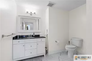 45 Broadway Ave, Jersey City, NJ 07306 - Photo 31