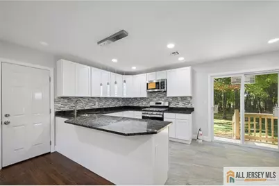 499 Foothill Road, Bridgewater, NJ 08807 - Photo 13