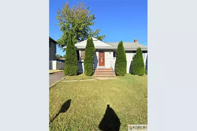 10 Hamilton Avenue, Edison, NJ 08820 - Photo 1