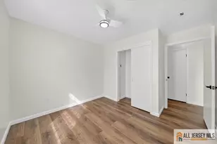 19 Harris St, Carteret, NJ 07008 - Photo 9