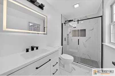 19 Harris Street, Carteret, NJ 07008 - Photo 5