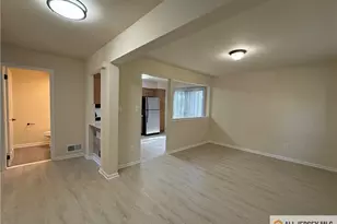 2305 Deerfield Dr, Edison, NJ 08820 - Photo 7