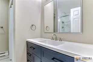 639 Madison Dr, Monroe Township, NJ 08831 - Photo 13