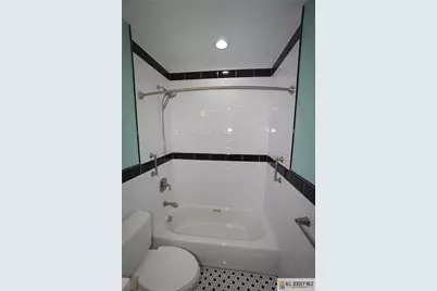 80 Berkley Avenue, Colonia, NJ 07067 - Photo 21