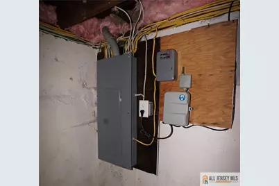 80 Berkley Avenue, Colonia, NJ 07067 - Photo 31