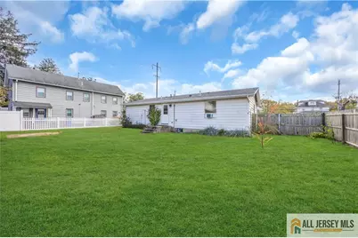 27 Railroad Avenue, Helmetta, NJ 08828 - Photo 27