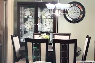 268 Middlebury Ln, Monroe Township, NJ 08831 - Photo 5