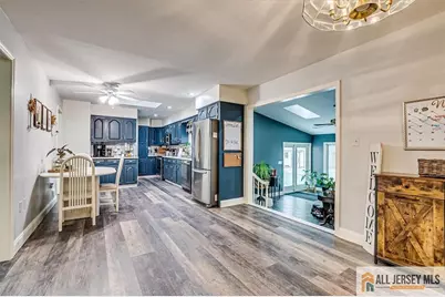 146 Howard Avenue, Edison, NJ 08837 - Photo 9