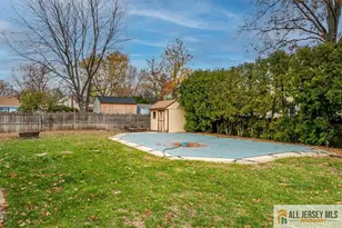 146 Howard Ave, Edison, NJ 08837 - Photo 33