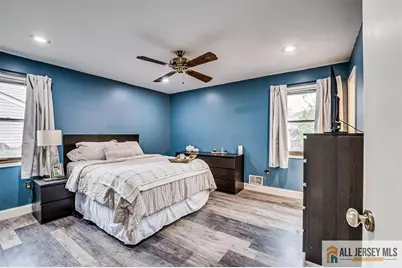 146 Howard Avenue, Edison, NJ 08837 - Photo 19