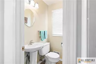 70 Creamer Dr, Sayreville, NJ 08872 - Photo 23