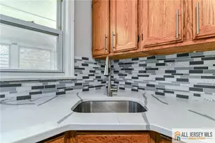 385 Metlars Ln, Piscataway Township, NJ 08854 - Photo 19