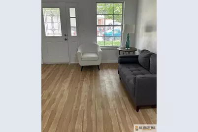 28 Delavan Court, New Brunswick, NJ 08901 - Photo 1