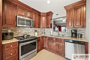 631 Madison Dr, Monroe Township, NJ 08831 - Photo 11
