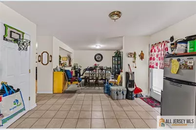 643 Drake Avenue, Middlesex, NJ 08846 - Photo 11