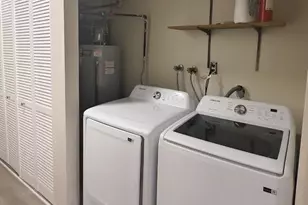 3203 N Oaks Blvd, North Brunswick Township, NJ 08902 - Photo 17