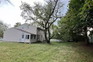 400 Rivercrest Dr, Piscataway Township, NJ 08854 - Photo 27