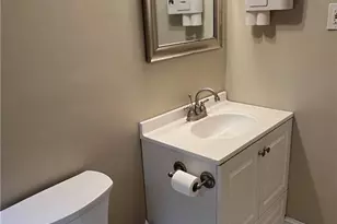 400 Rivercrest Dr, Piscataway Township, NJ 08854 - Photo 17