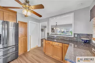 10 Lily St, Sayreville, NJ 08859 - Photo 15