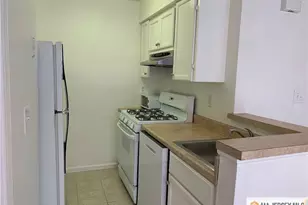 46 Lear Ct, East Brunswick Township, NJ 08816 - Photo 5