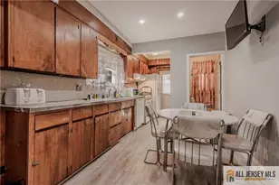 248 W 3rd Ave, Roselle, NJ 07203 - Photo 15