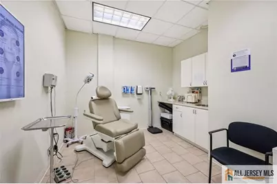 138 Bound Brook Road, Middlesex, NJ 08846 - Photo 23