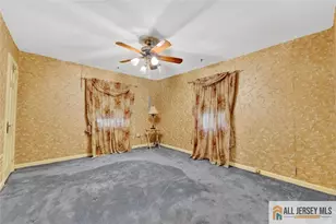 587 Ellis Pl, Woodbridge Township, NJ 07095 - Photo 15