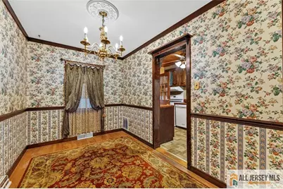 587 Ellis Place, Woodbridge Township, NJ 07095 - Photo 7